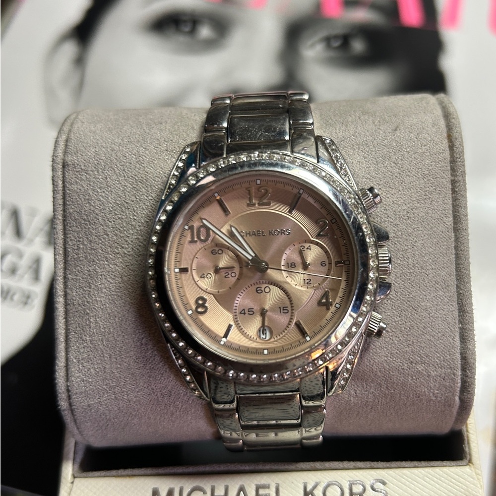 LADIES MICHAEL KORS BLAIR OVERSIZED WATCH WITH PINK FACE AND SILVER HDWR